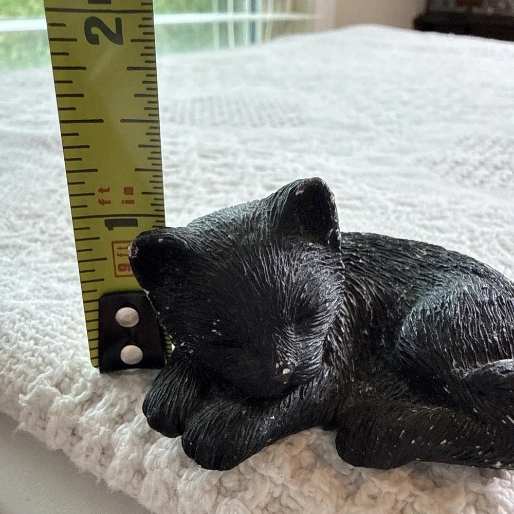 Vintage Sandicast Sleeping Black Cat‎ Approx 1.0x2.50